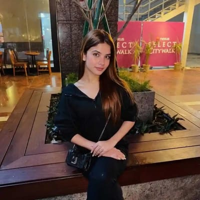 Ritika Russian Escort