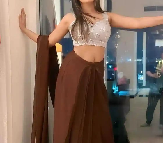 housewife escorts photo
