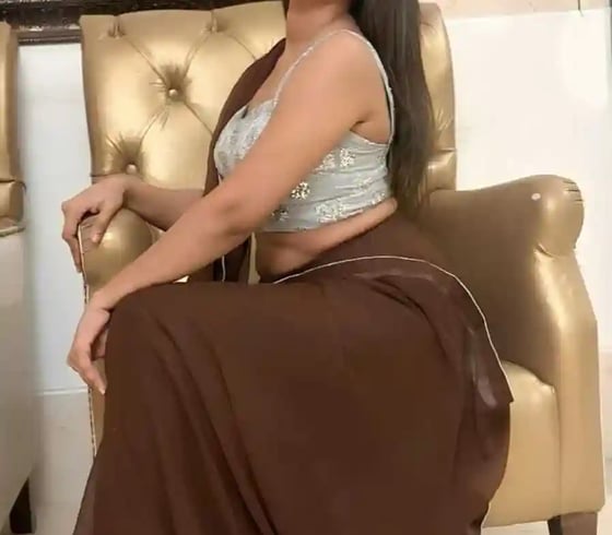 housewife escorts photo