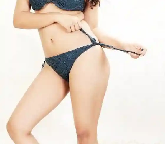 housewife escorts photo